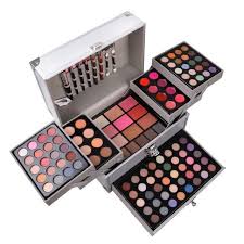 Classic Makeup Kit ©
